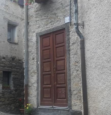 Villa Ca' Du Barbe: Tra Le Alpi E Il Mare Mendatica Exterior foto