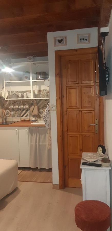 Villa Ca' Du Barbe: Tra Le Alpi E Il Mare Mendatica Exterior foto
